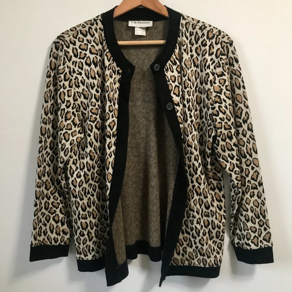 C.D. Petites Vintage Leopard Print Button Up Cardigan Sweater, Size M